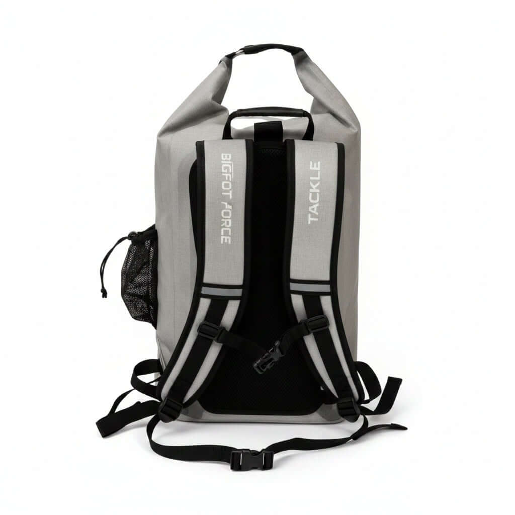 Sac étanche Week-end Trip Proof - EXPLORER TACKLE gris pour l'aventure en mer.